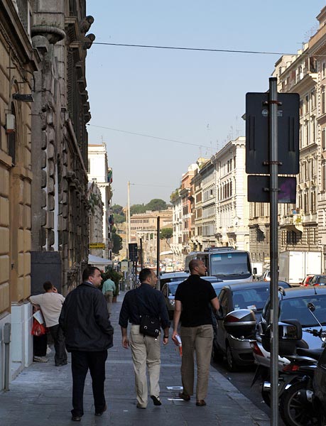 Глазами очевидцев: вечный город. РИМ, идем по Via Cavour (улица Кавоур) на Форум